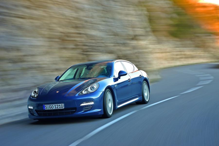  Porsche Panamera 2009 года  (фото 48 из 144)